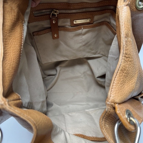 Michael Kors Skorpios Shoulder Tote, Orig $998 - Picture 8 of 12